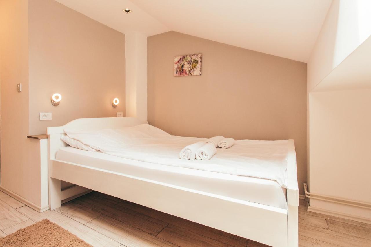 Hotel Dijana Pirot Extérieur photo