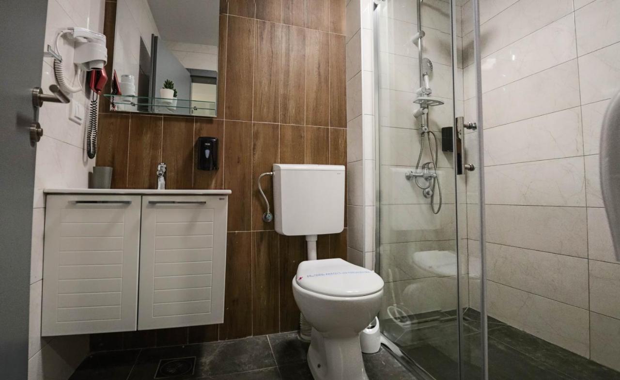 Hotel Dijana Pirot Extérieur photo