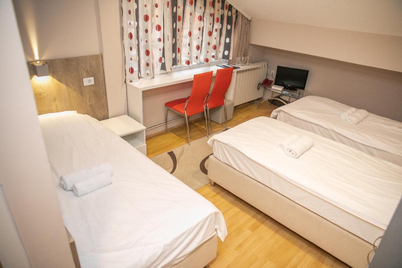 Hotel Dijana Pirot Extérieur photo