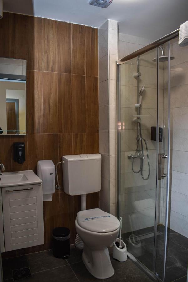 Hotel Dijana Pirot Extérieur photo