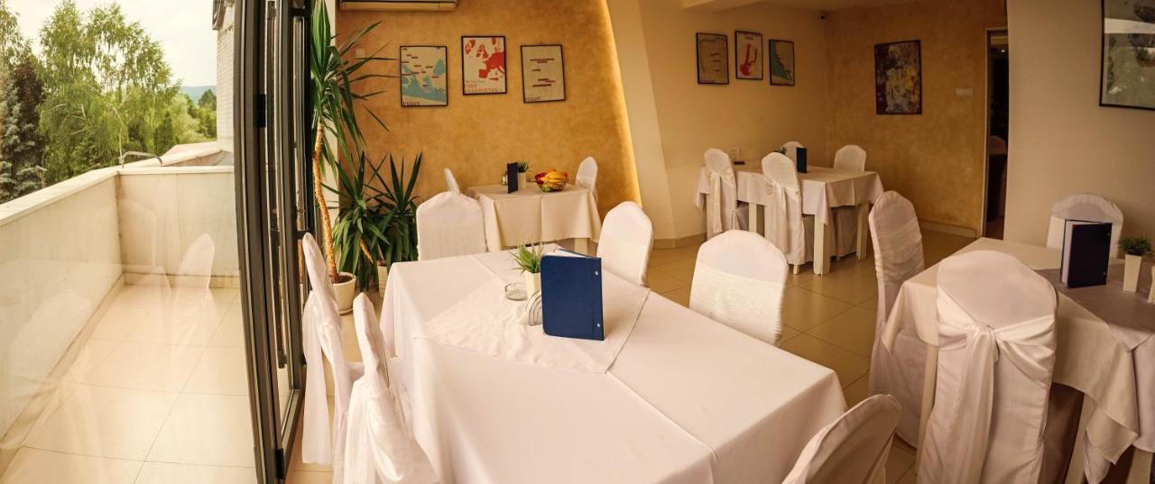 Hotel Dijana Pirot Extérieur photo